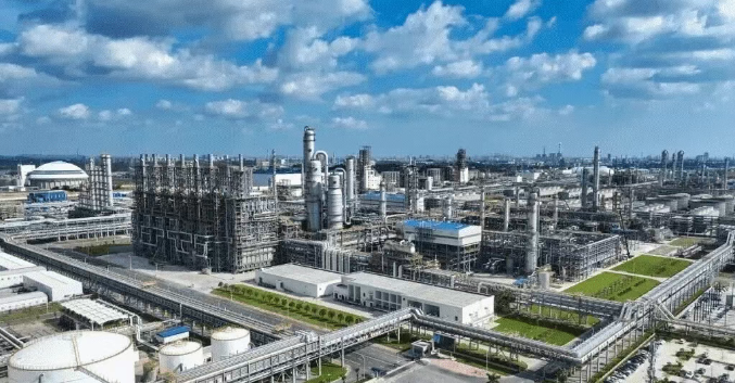 廣西石化項(xiàng)目投料開車成功 雪人十一臺設(shè)備覆蓋生產(chǎn)全流程